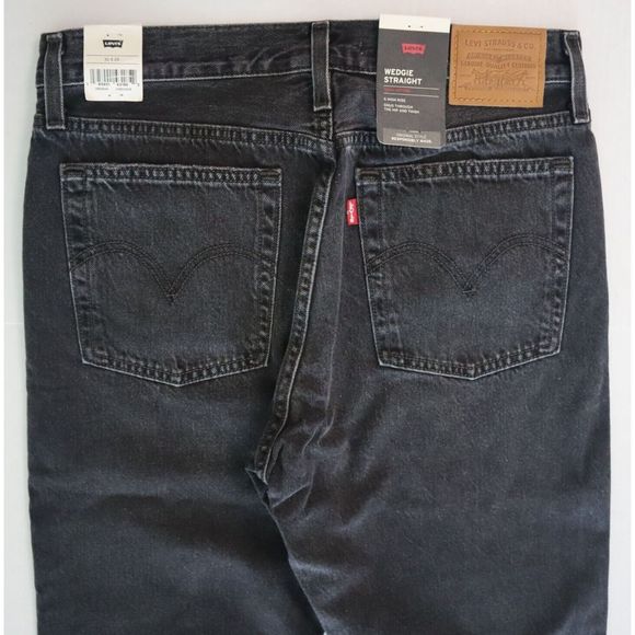 Levi's Women's Sz 30 Black High-Rise Wedgie Straight Fit Cropped Jeans $108 - Picture 10 of 12